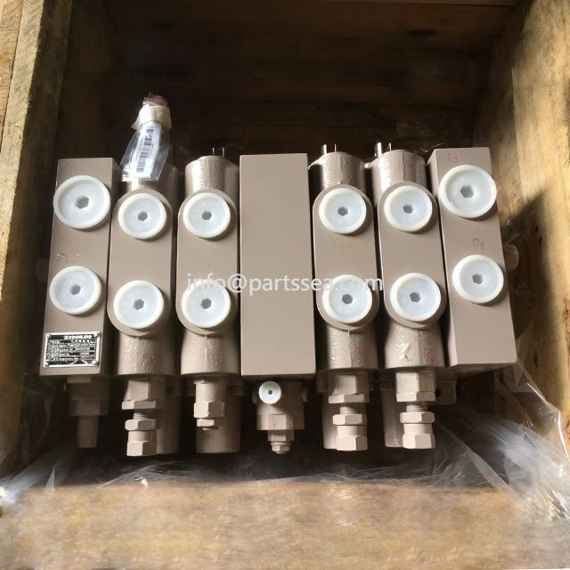 Zoomlion crane superstructure control Multi-way valve