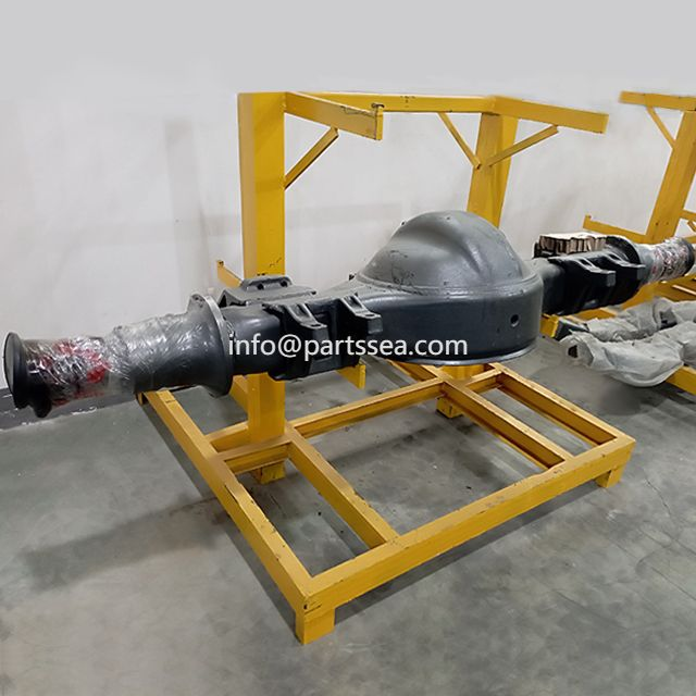Meritor single front rear drive steer planetary rigid axle for heavy-duty truck