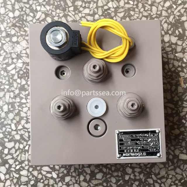 Zoomlion crane slewing buffer valve