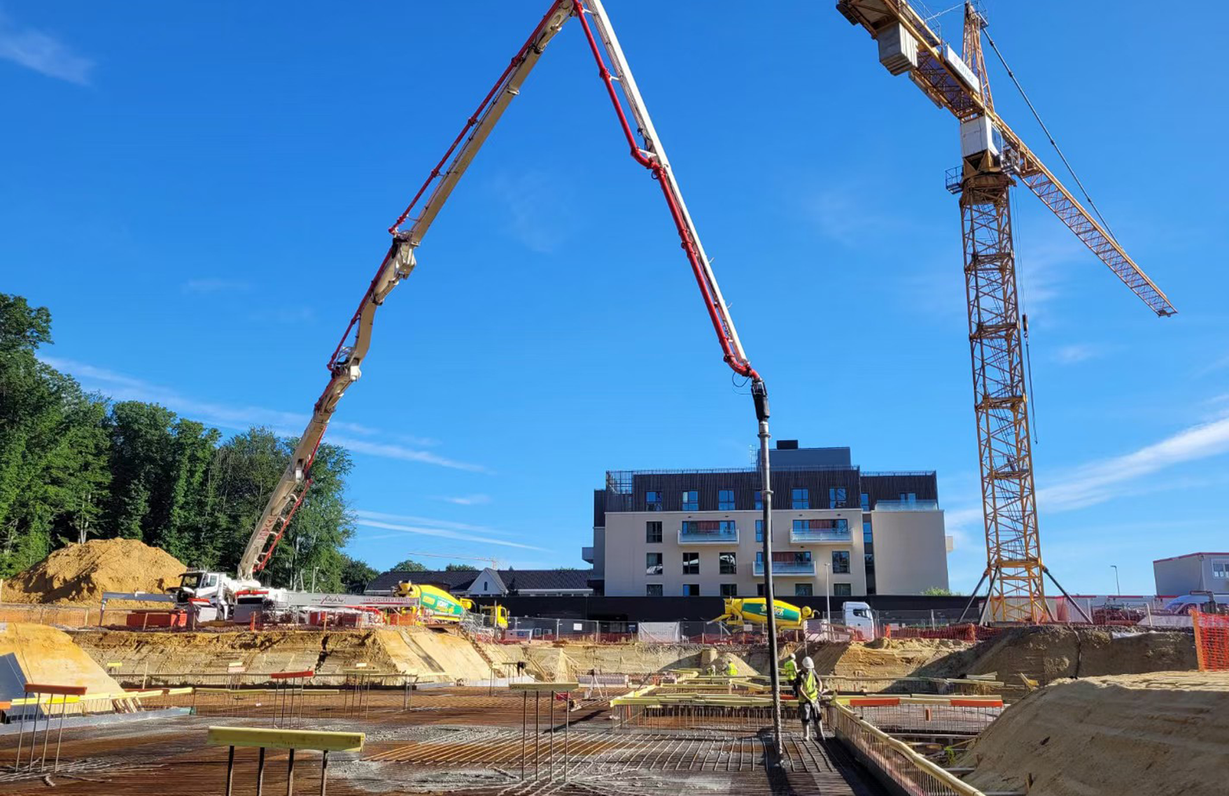 High quality truck-mounted concrete pumps